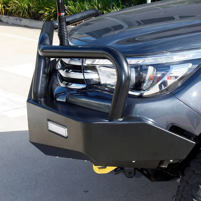 TOYOTA HILUX 8th GEN (2015-2018)-TJM TRADESMAN STEEL BULLBAR