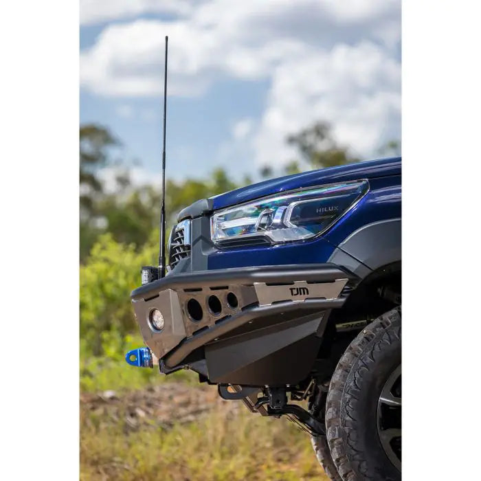 TJM Chaser Bull Bar Black Steel (with Camera)