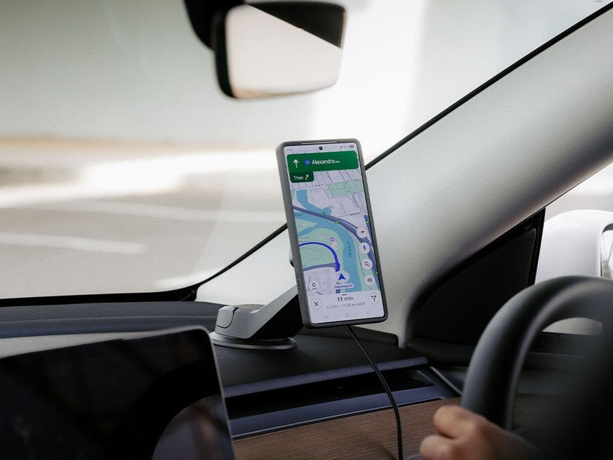 QUAD LOCK WINDSCREEN / DASH CAR MOUNT