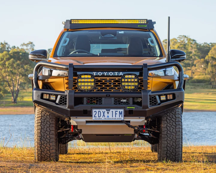 IRONMAN APEX BULL BAR | TOYOTA HILUX N90