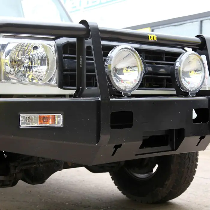 TOYOTA LANDCRUISER 70 Series (2007-2023)-TJM OUTBACK STEEL BULLBAR