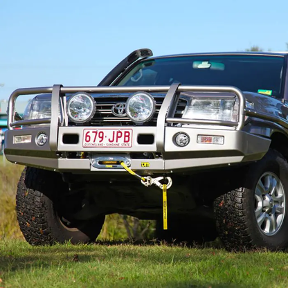 TOYOTA LANDCRUISER 100 Series IFS (1999-2007)-TJM OUTBACK STEEL BULLBAR