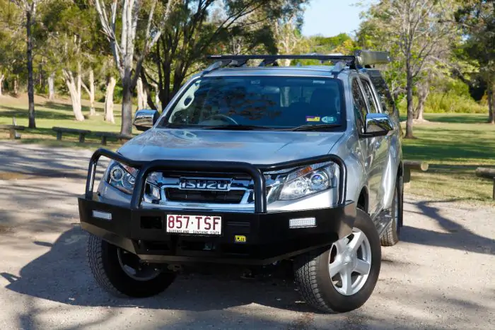 ISUZU D-MAX TF & MU-X RF (2012-2017)-TJM TRADESMAN STEEL BULLBAR