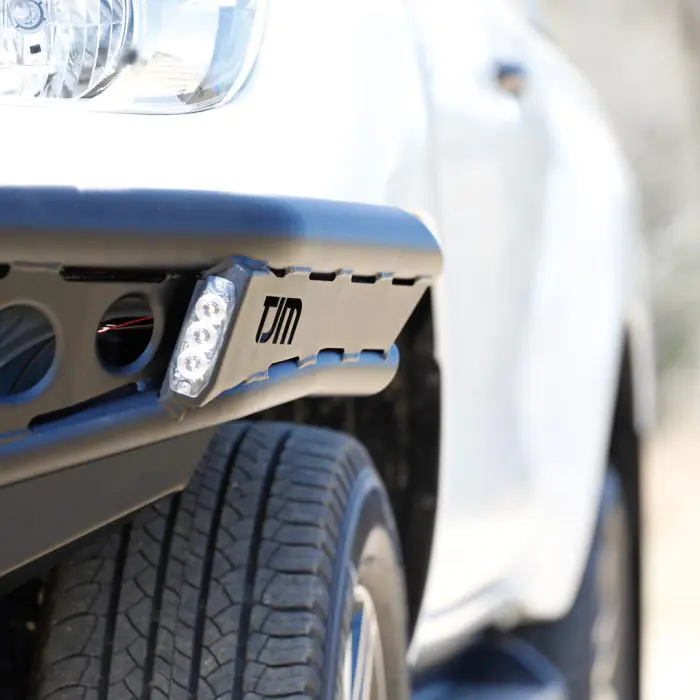 TOYOTA HILUX 8th GEN (2015-2020)-TJM CHASER STEEL BULLBAR