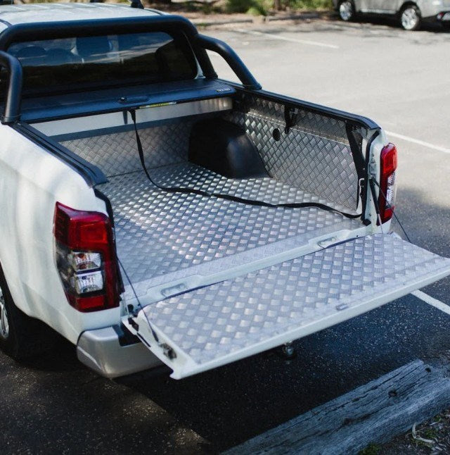 REALTRUCK MANUAL ROLL COVER MTR BLACK ISUZU DMAX 2020+