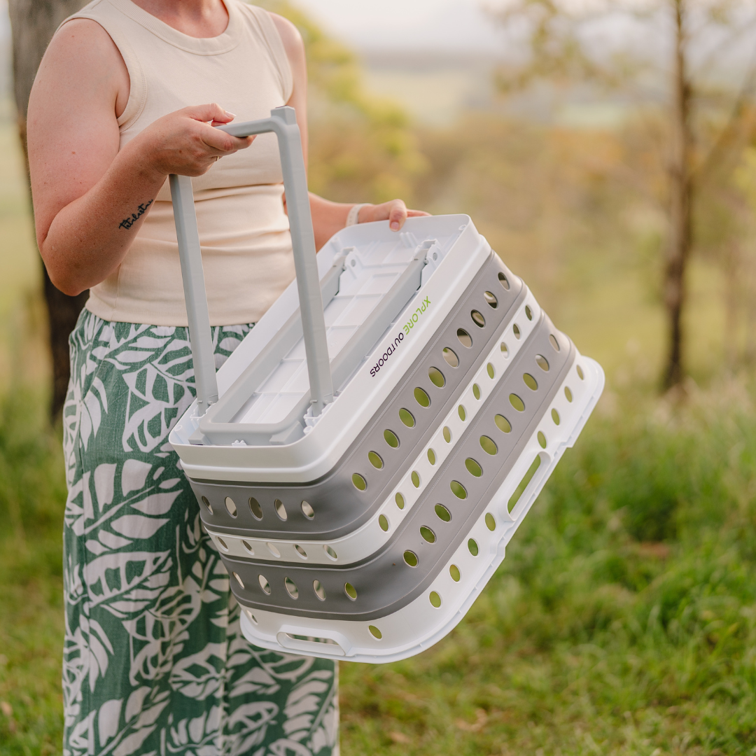 XPLORE OUTDOORS COLLAPSIBLE LAUNDRY BASKET WITH FOLD OUT LEGS