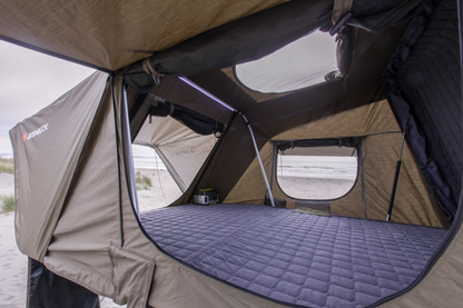 BUSHBUCK ARMOURDILLO ROOFTOP TENT 1.9X2.1m RHS With FREE Annex To Suit