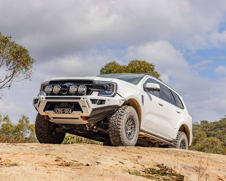 IRONMAN RAID BULL BAR | FORD EVEREST / RANGER PY NEXT GEN