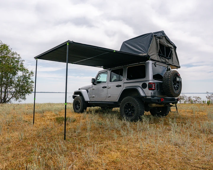 IRONMAN DELTAWING 90° AWNING (2.5M X 2.5M)