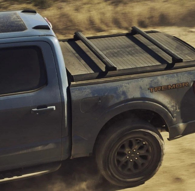 REALTRUCK EVOM MANUAL ROLL COVER BLACK TOYOTA HILUX (A-DECK) 2015-2025