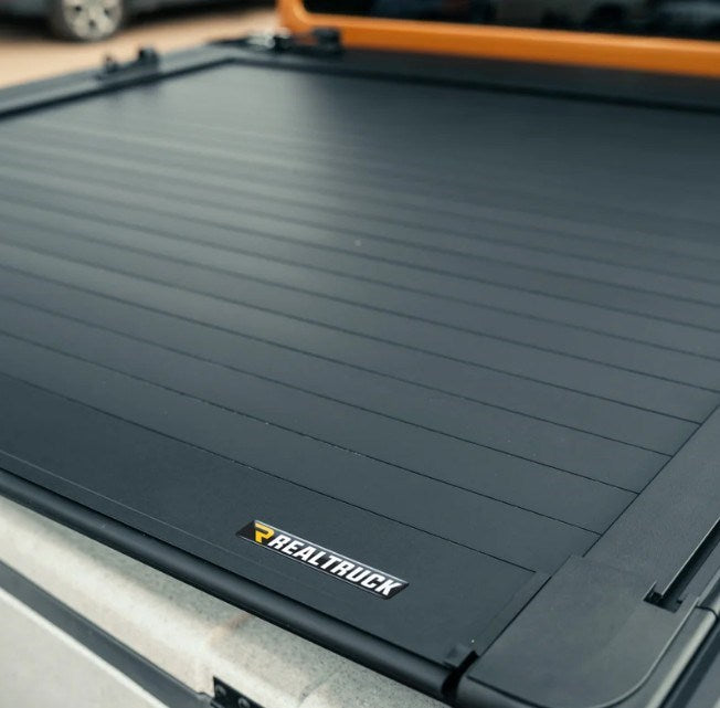 REALTRUCK EVOM MANUAL ROLL COVER BLACK ISUZU DMAX 2020+