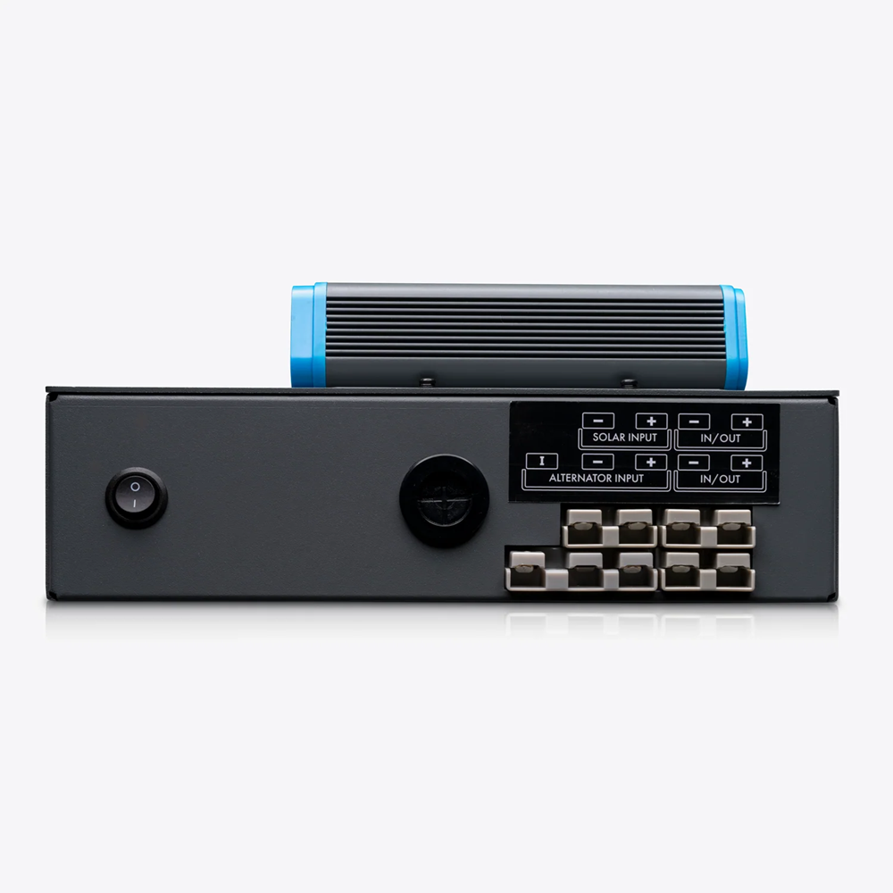 HARDKORR 12V POWER CONTROL HUB W/40A DC-DC CHARGER