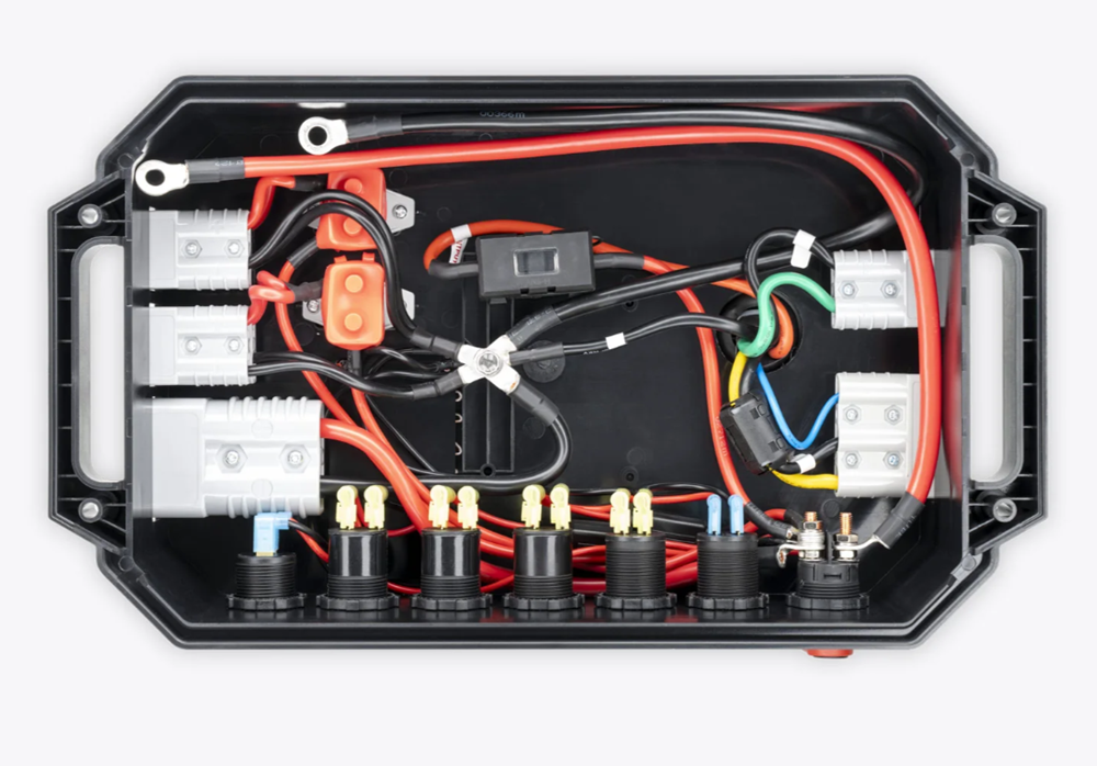 HARDKORR HEAVY DUTY BATTERY BOX PRO WITH 25A DCDC CHARGER