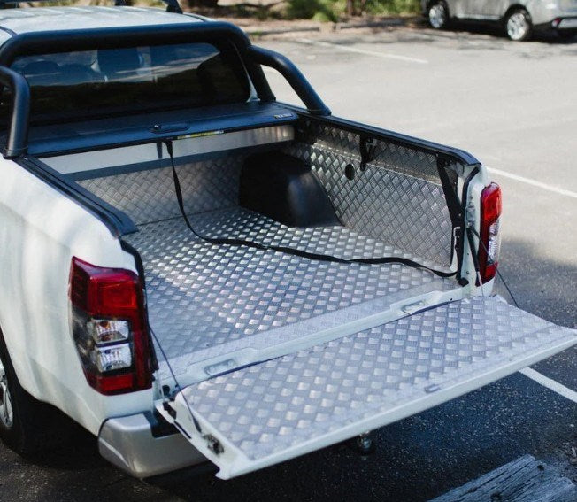 REALTRUCK STANDARD TUB RACK MOUNT KIT (CURVED PROFILE COVER)