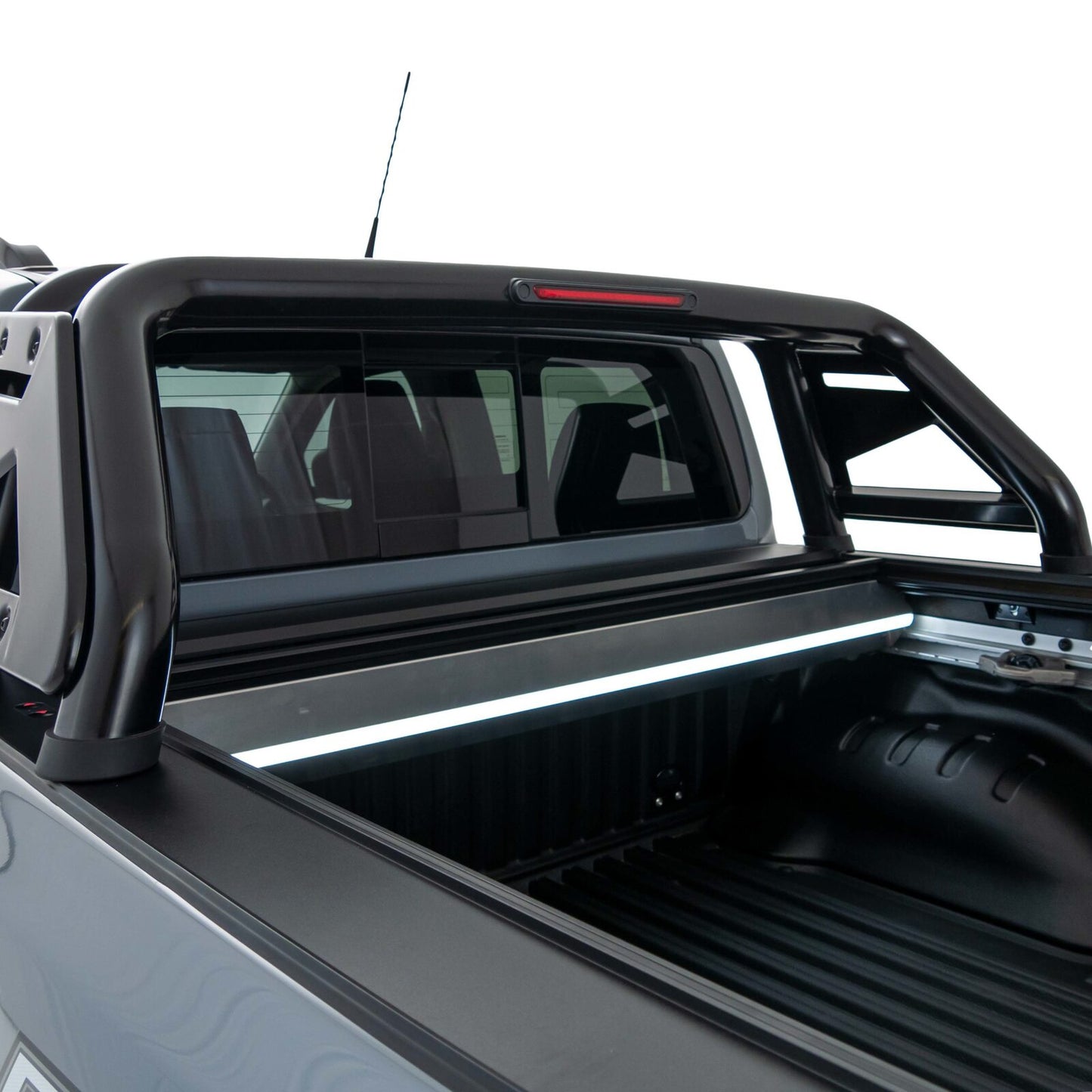 Electric Roll R Cover Series 3 - Dual Cab Nissan NP300 (2021+)