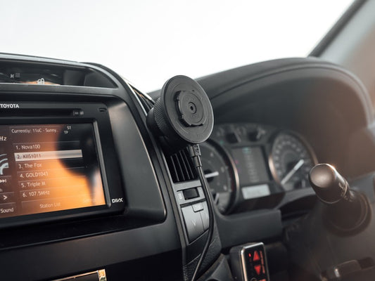 QUAD LOCK WIRELESS CHARGING HEAD FOR CAR / DESK - V2